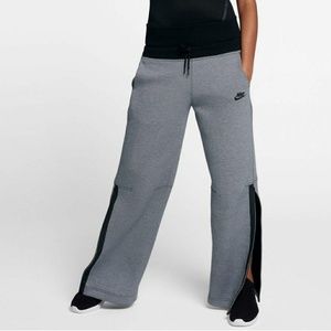 NWT Nike Drawstring Technical Sweatpants Joggers
